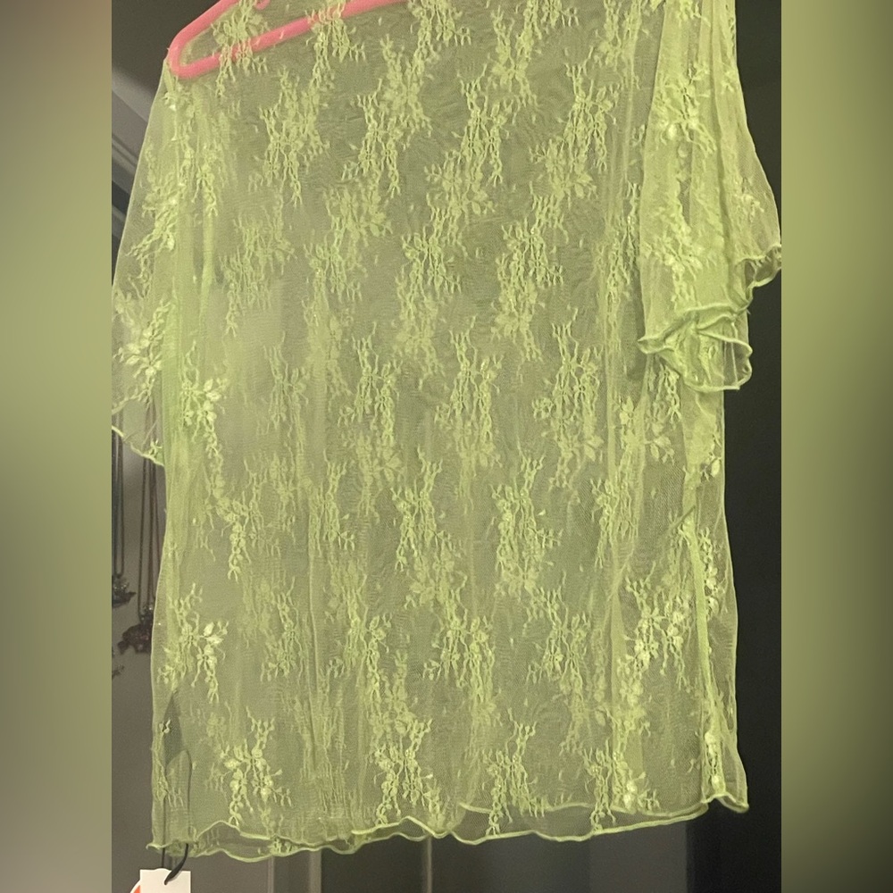 New with tags sheer lace blouse sh slv plus sz 2X top sage green